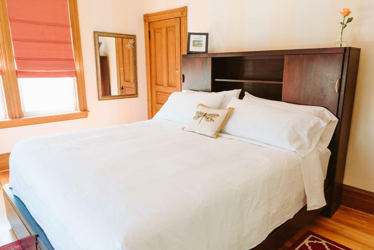Alicion Bed & Breakfast Луненбург Екстериор снимка
